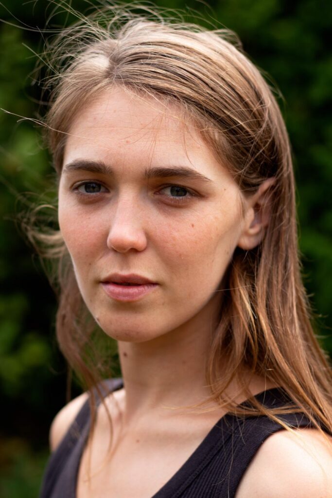 leavinette_portrait-214